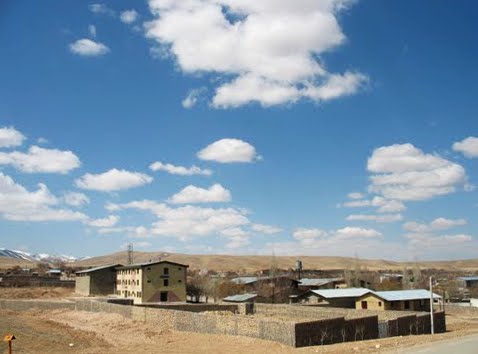 The Dousadj village cooperative (2012)