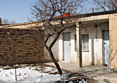 Dousadj 2012. An individual house